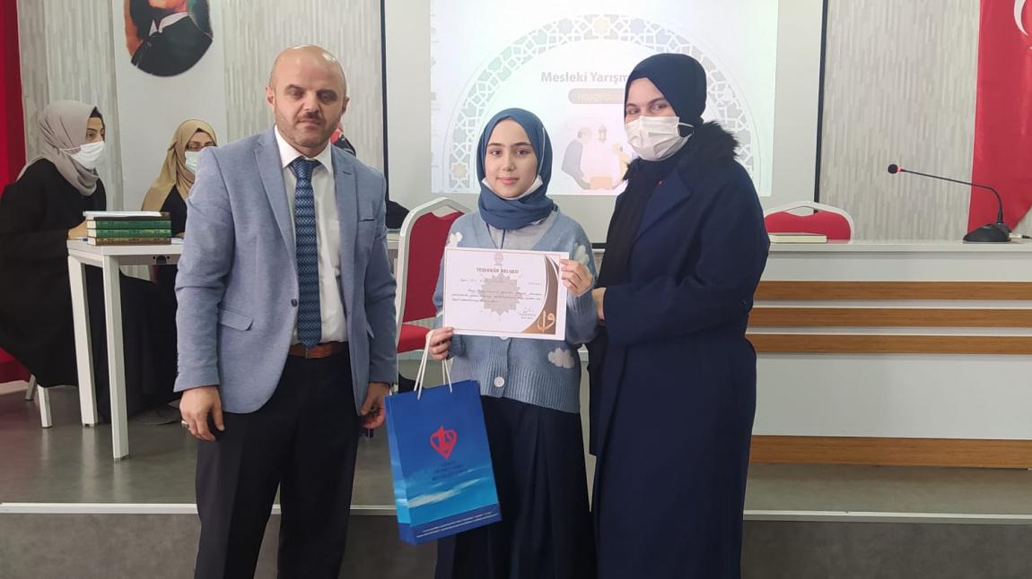 Ortaokullar Arası KUR'AN-I KERİMİ Güzel Okuma Yarışmasında Bölgemizde Dereceye Girdik